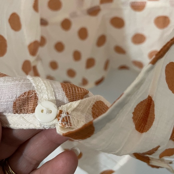 MNG Mango Open front White w rust
Polka dots puffy sleeve Camisole Blouse 10 - Picture 7 of 8